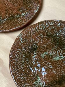 1_cloud plates in terracota
